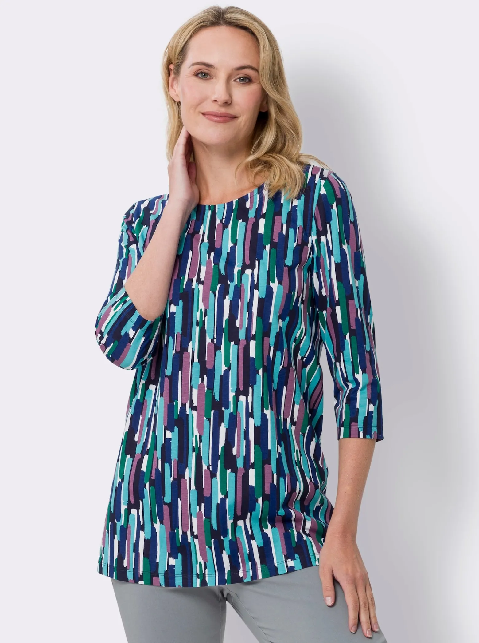 Longshirt in A-Form, grafisch bedruckt