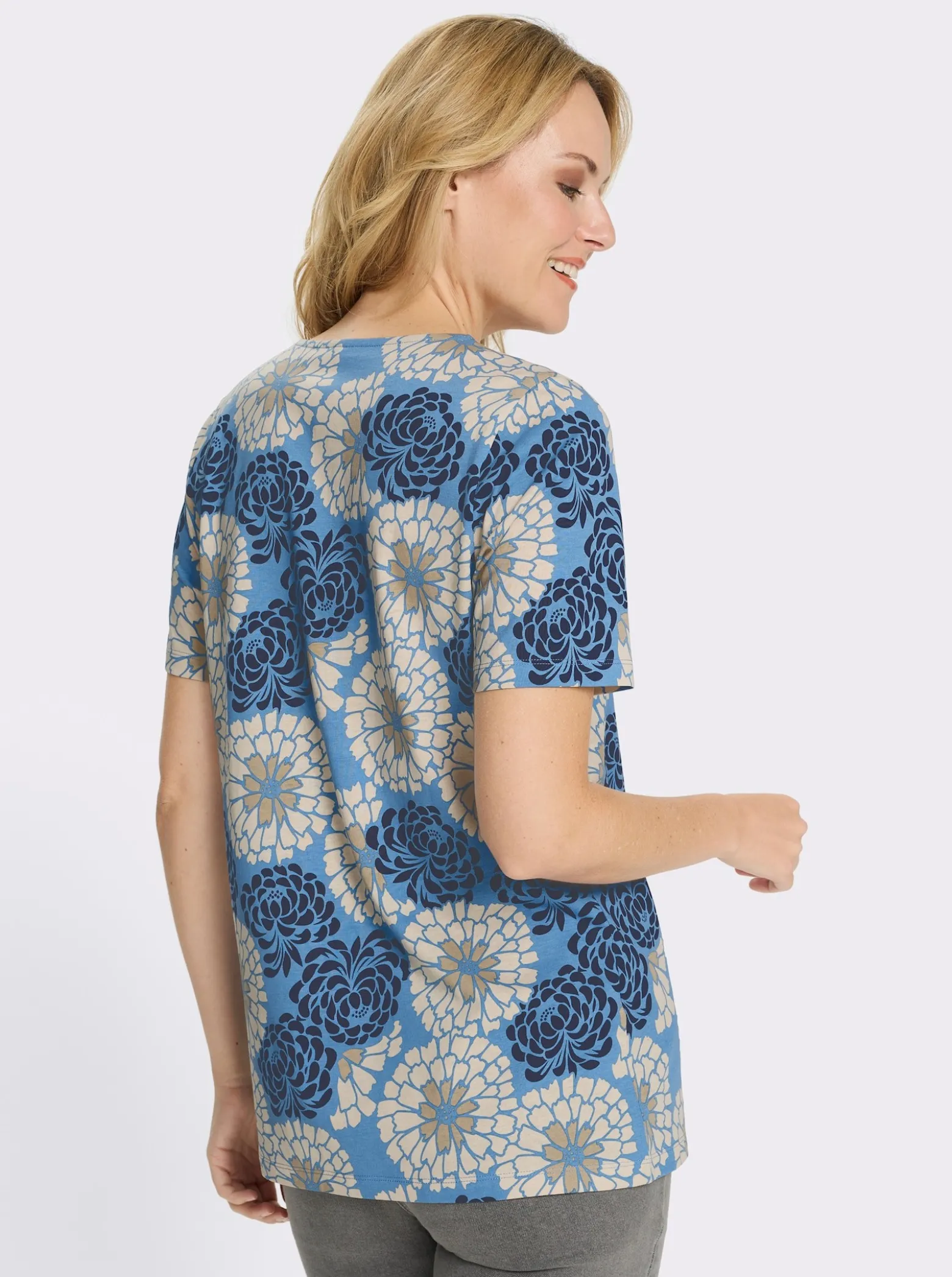Longshirt in schmeichelnder A-Linie