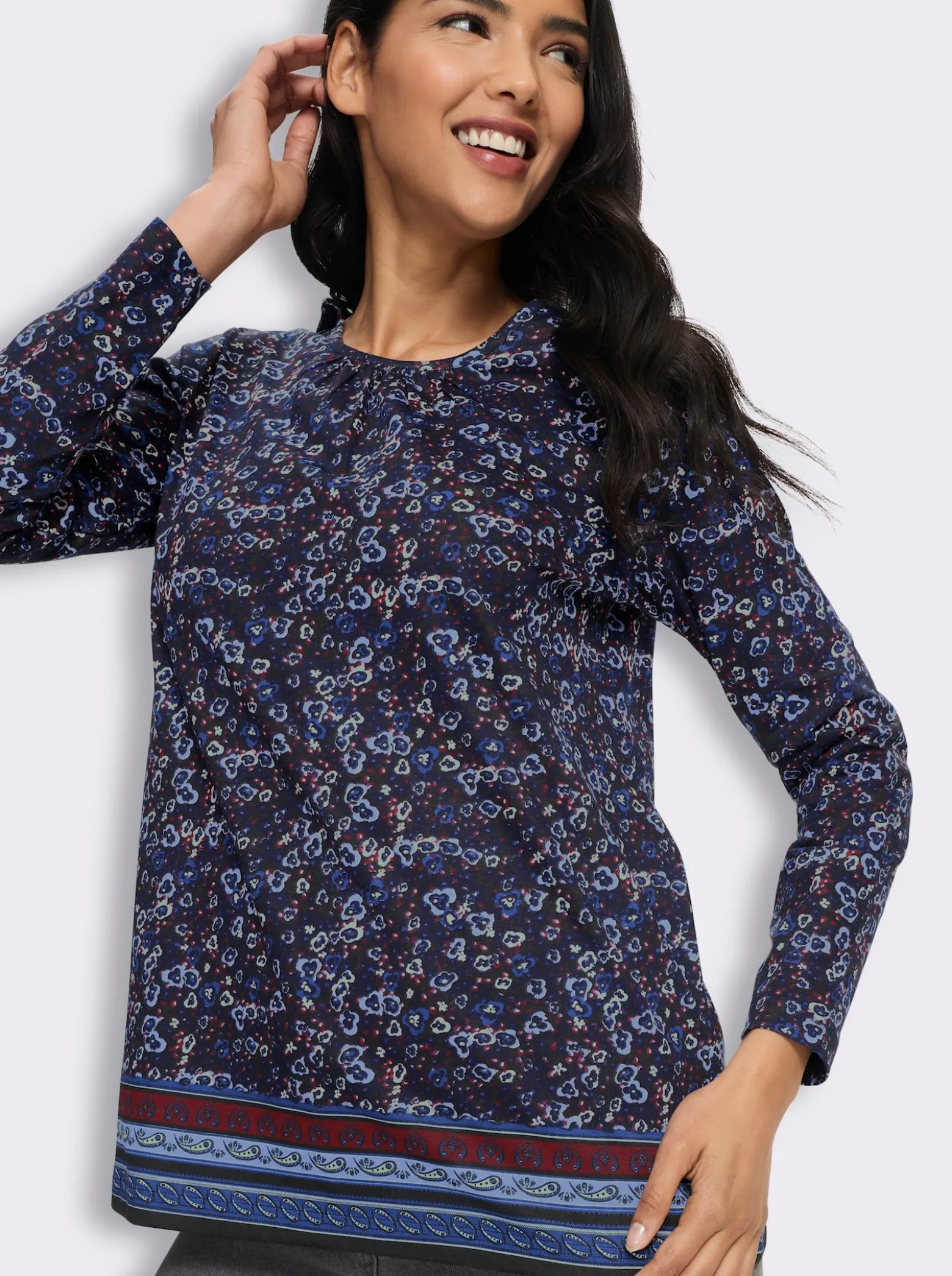 Longshirt mit Bordüren-Druck am Saum