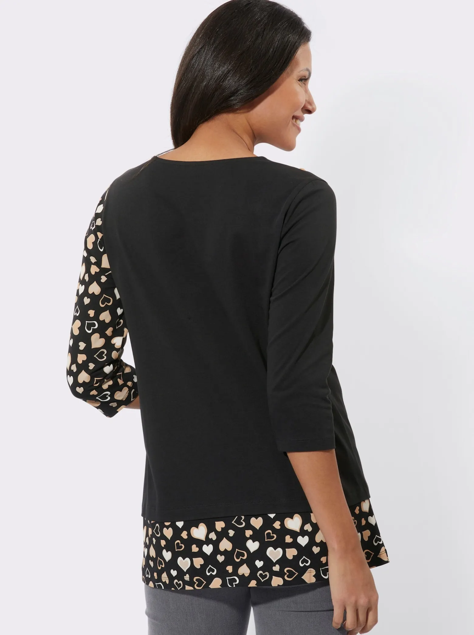 Longshirt mit Herzchen-Einsätzen