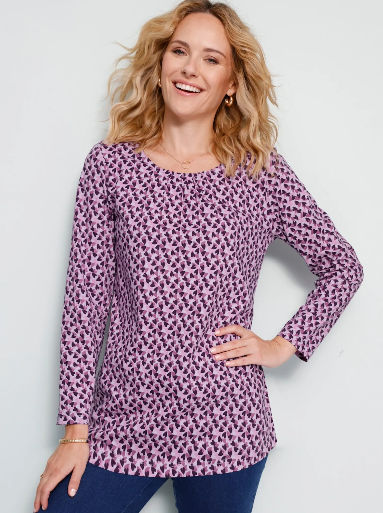 Longshirt mit Herzchen-Print