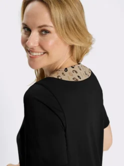 Longshirt mit Leo-Druck