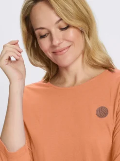 Longshirt mit Patch in Leder-Optik