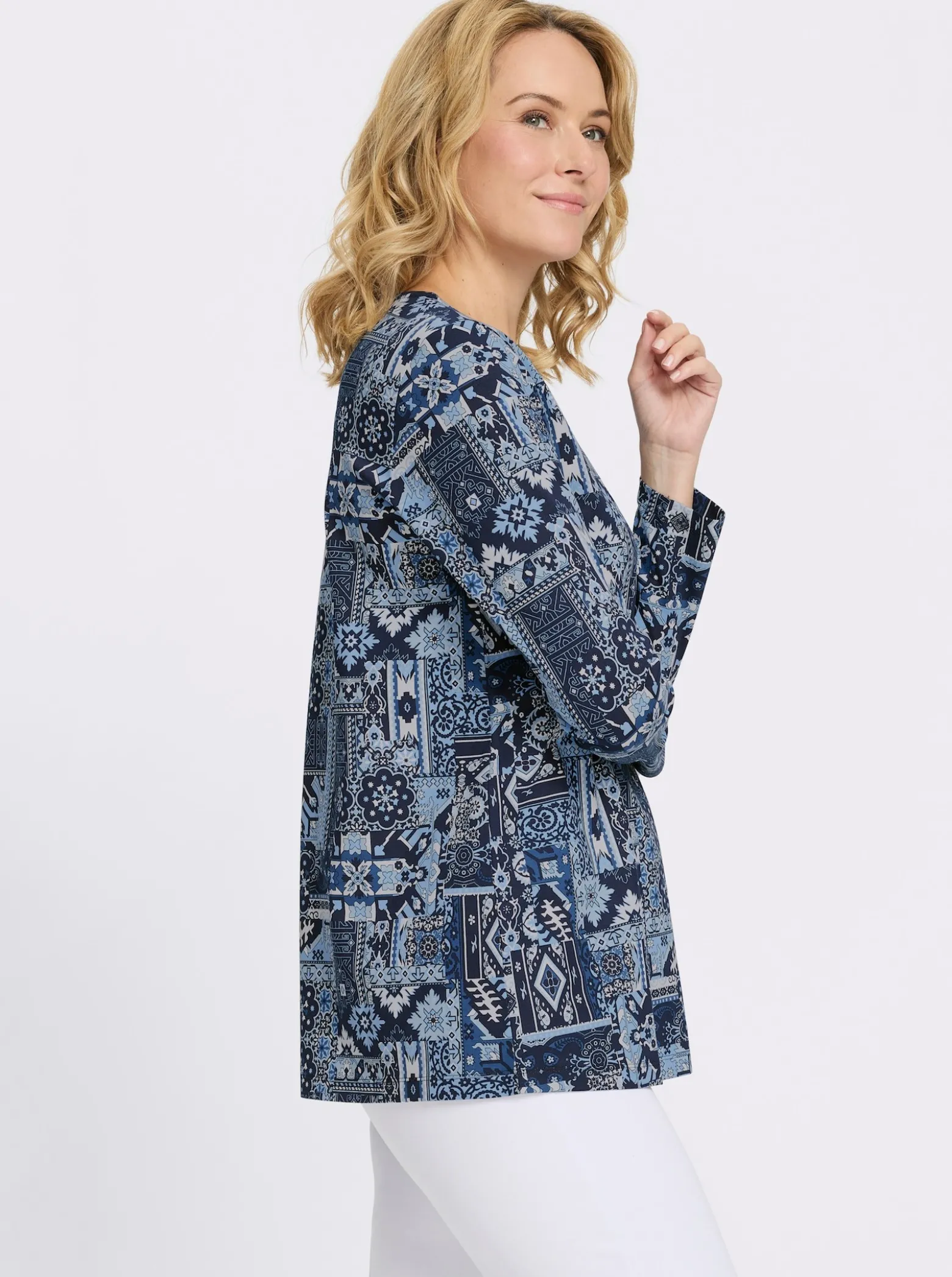 Longshirt mit Patchwork-Druck