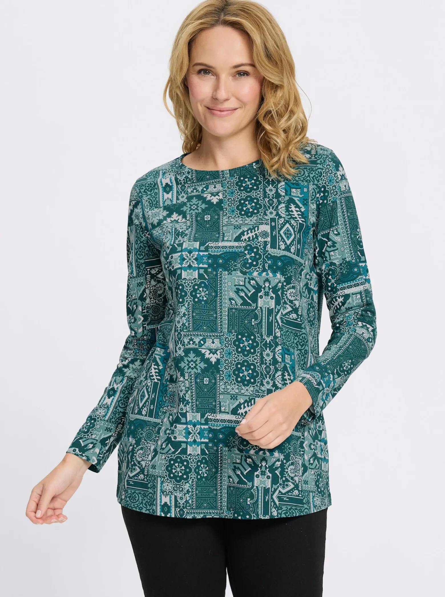Longshirt mit Patchwork-Druck