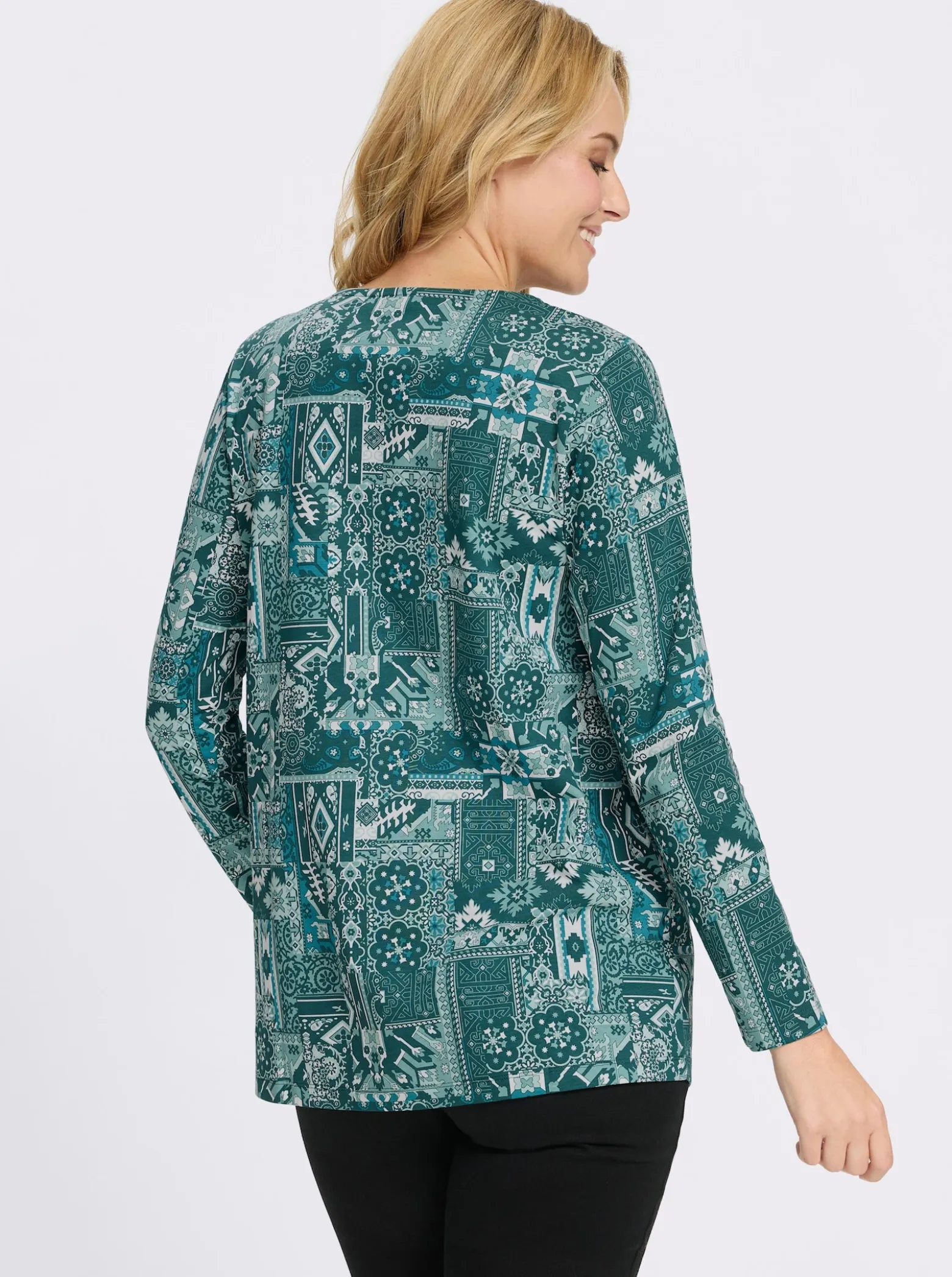 Longshirt mit Patchwork-Druck