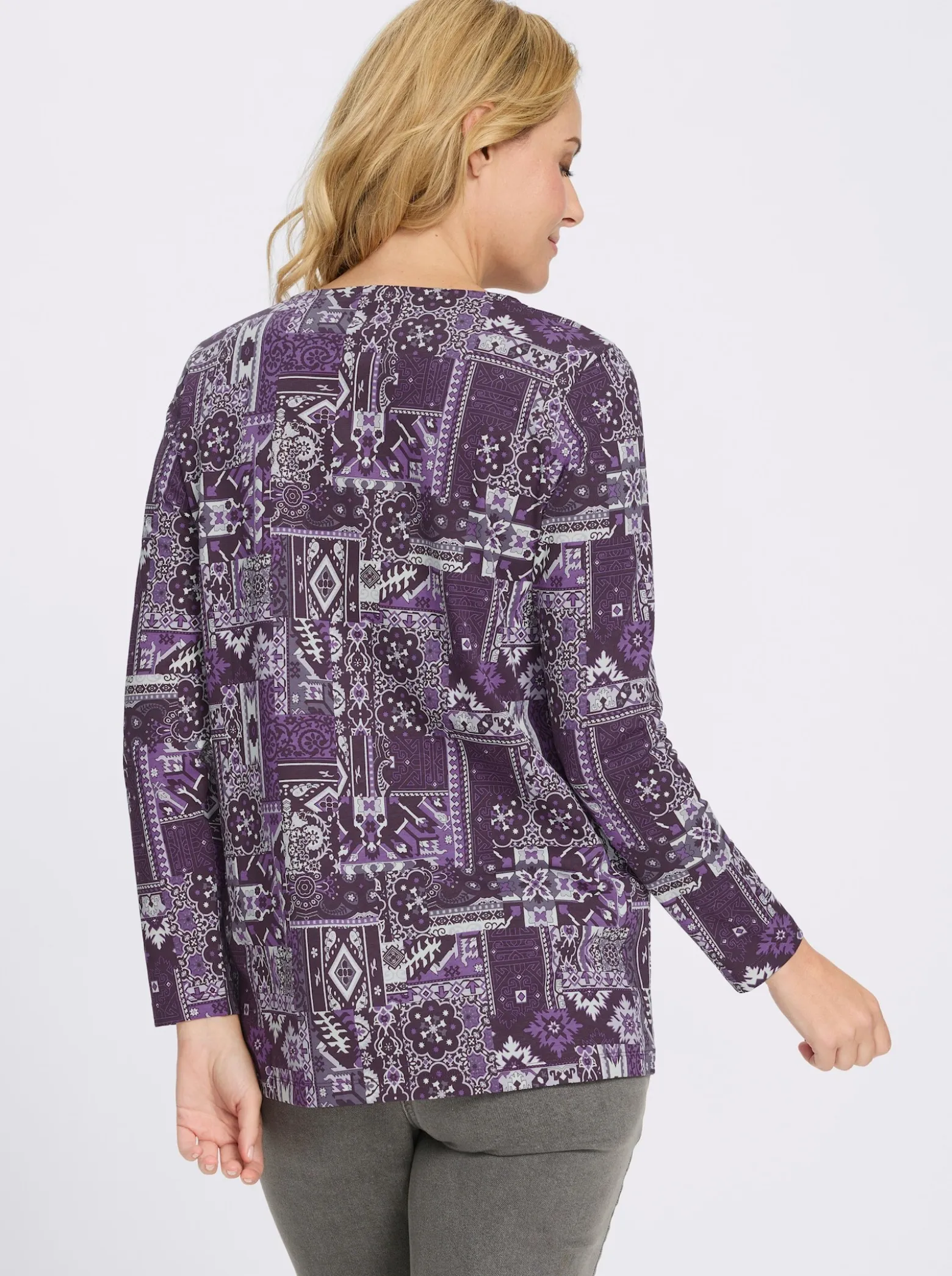 Longshirt mit Patchwork-Druck