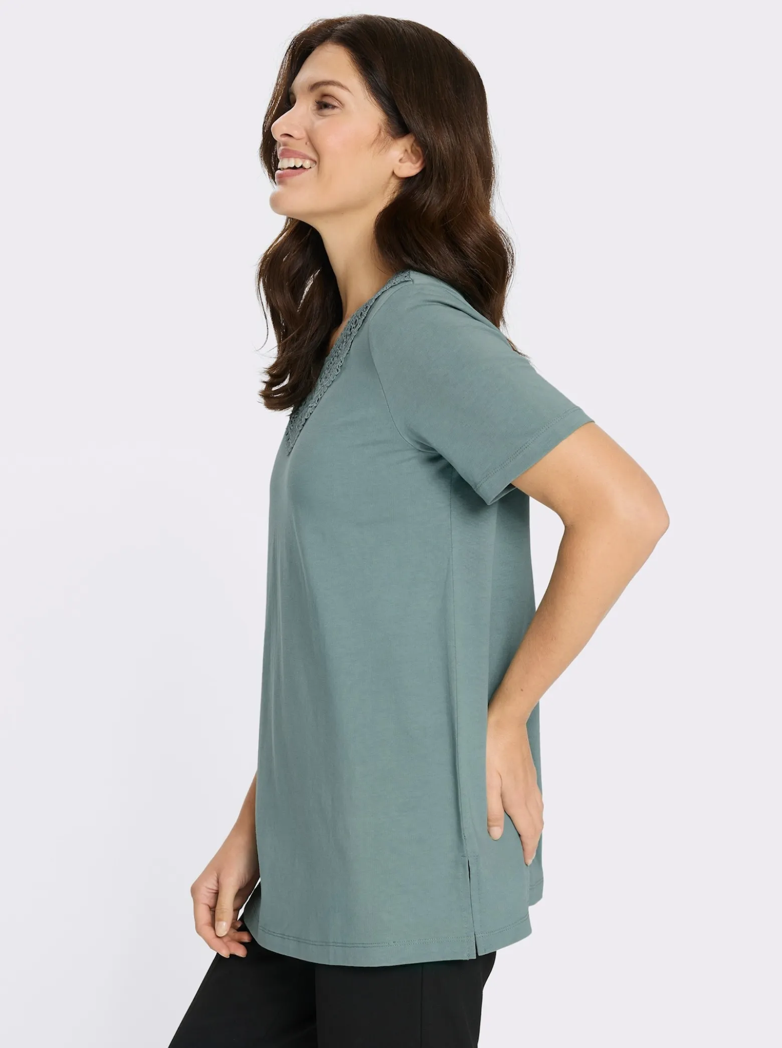 Longshirt mit Spitzeneinsatz