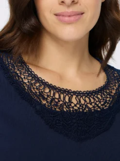 Longshirt mit Spitzeneinsatz