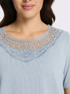 Longshirt mit Spitzeneinsatz