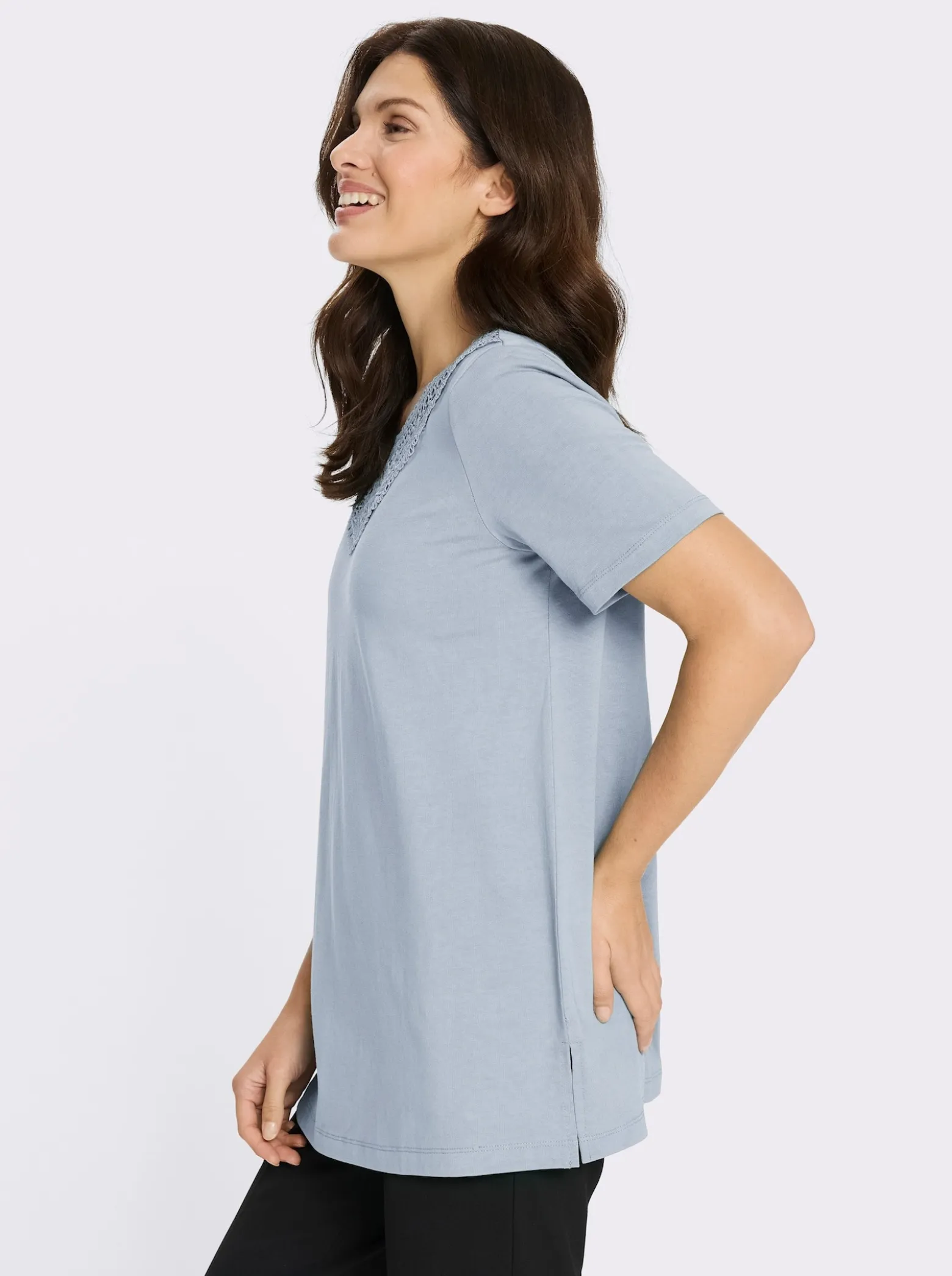 Longshirt mit Spitzeneinsatz