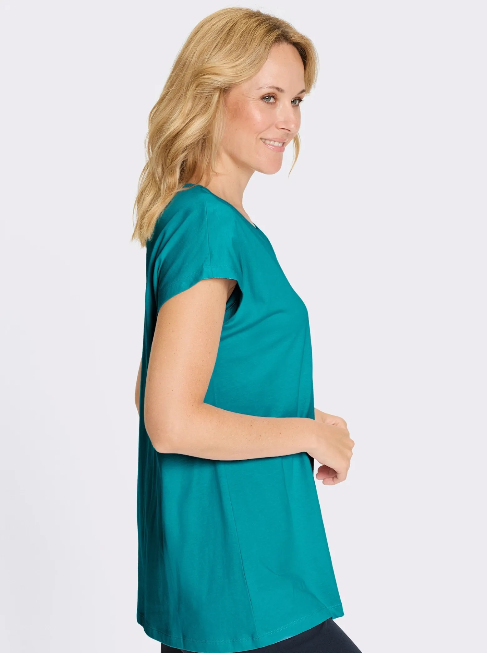 Longshirt mit Zierbändern am Ausschnitt