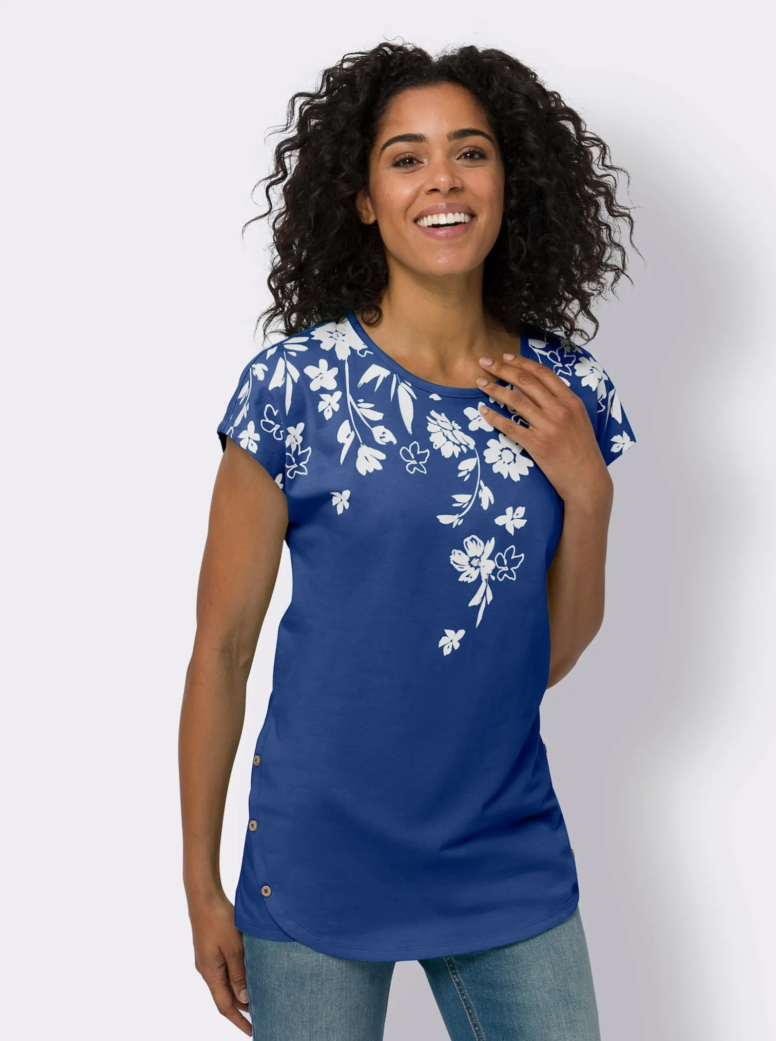 Longshirt mit Zierknöpfen
