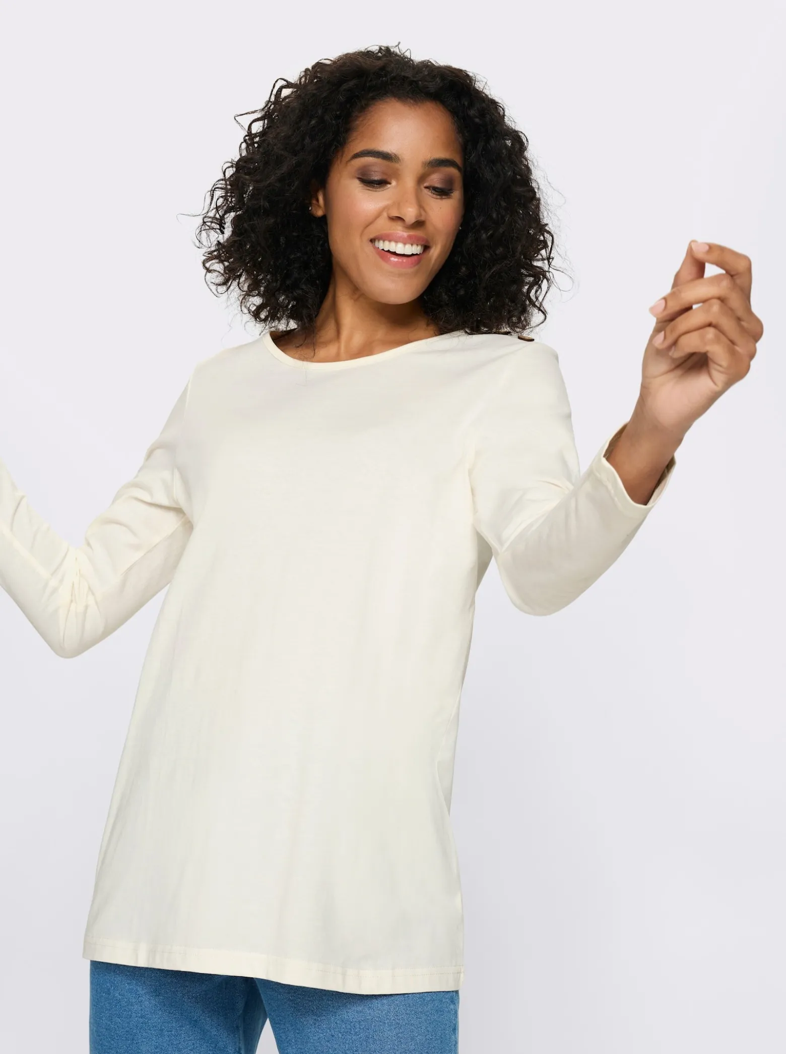 Longshirt mit Zierknöpfen