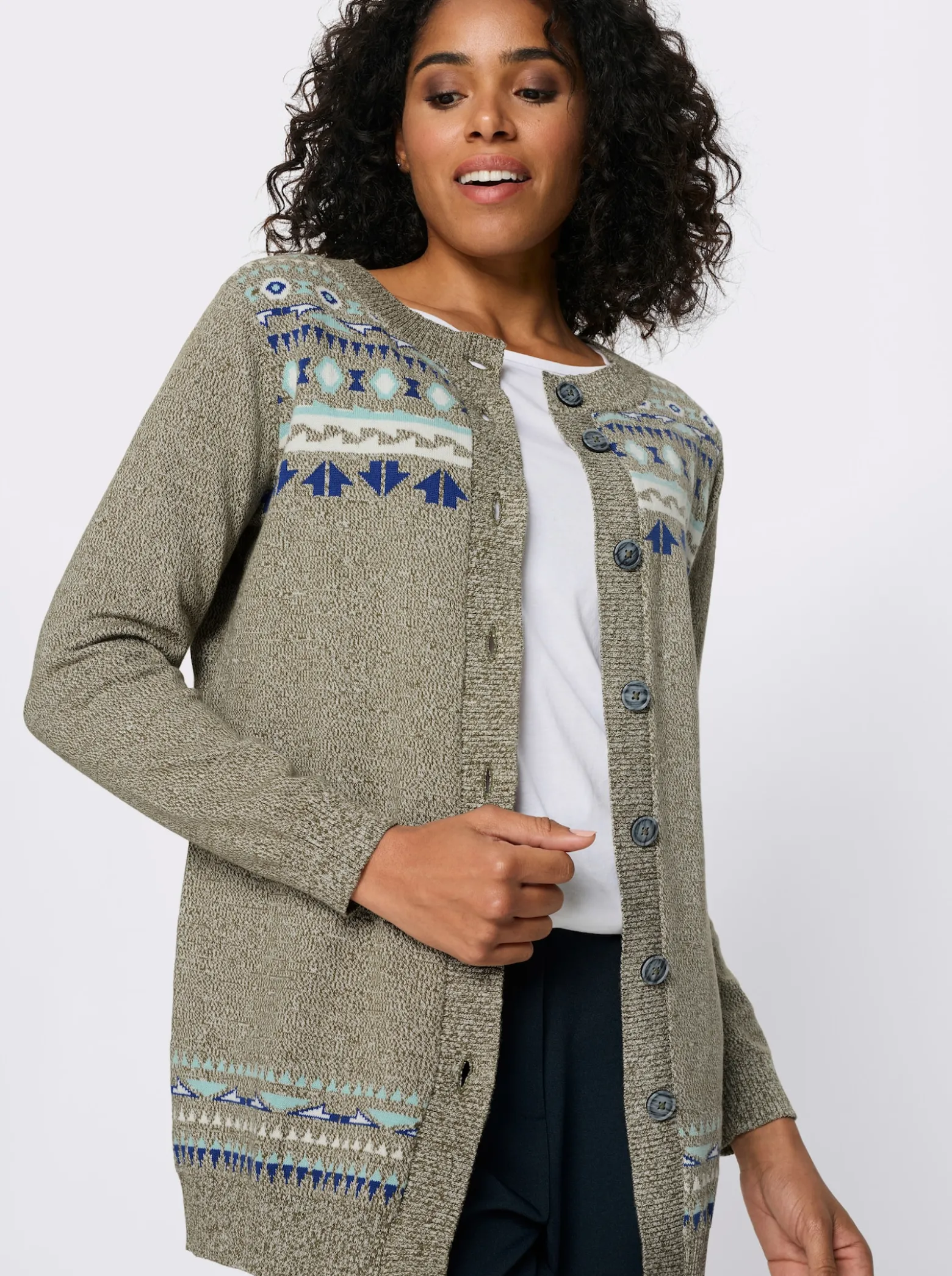 Longstrickjacke im Norweger-Muster
