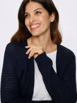 Longstrickjacke in offener Form