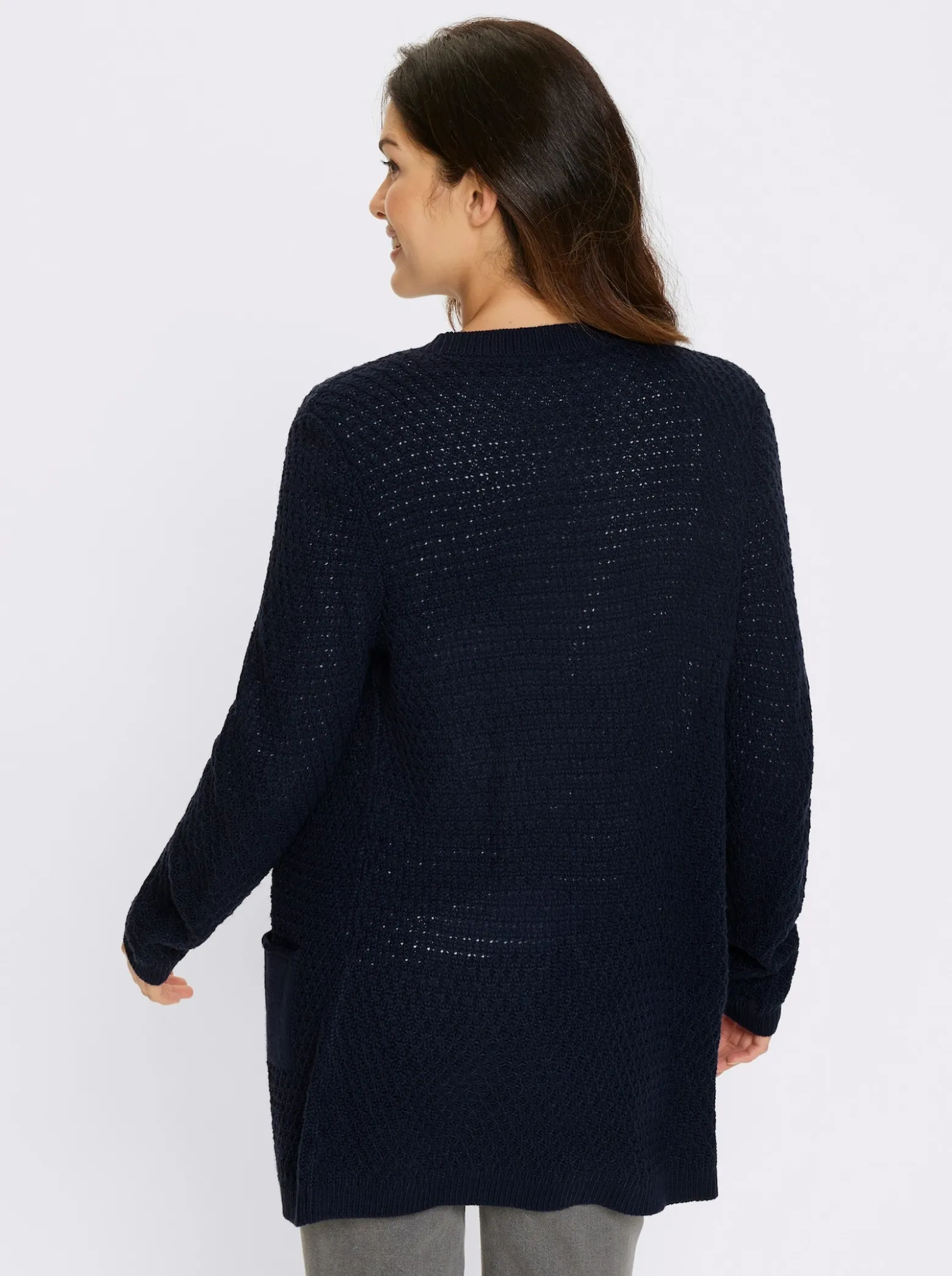Longstrickjacke in offener Form