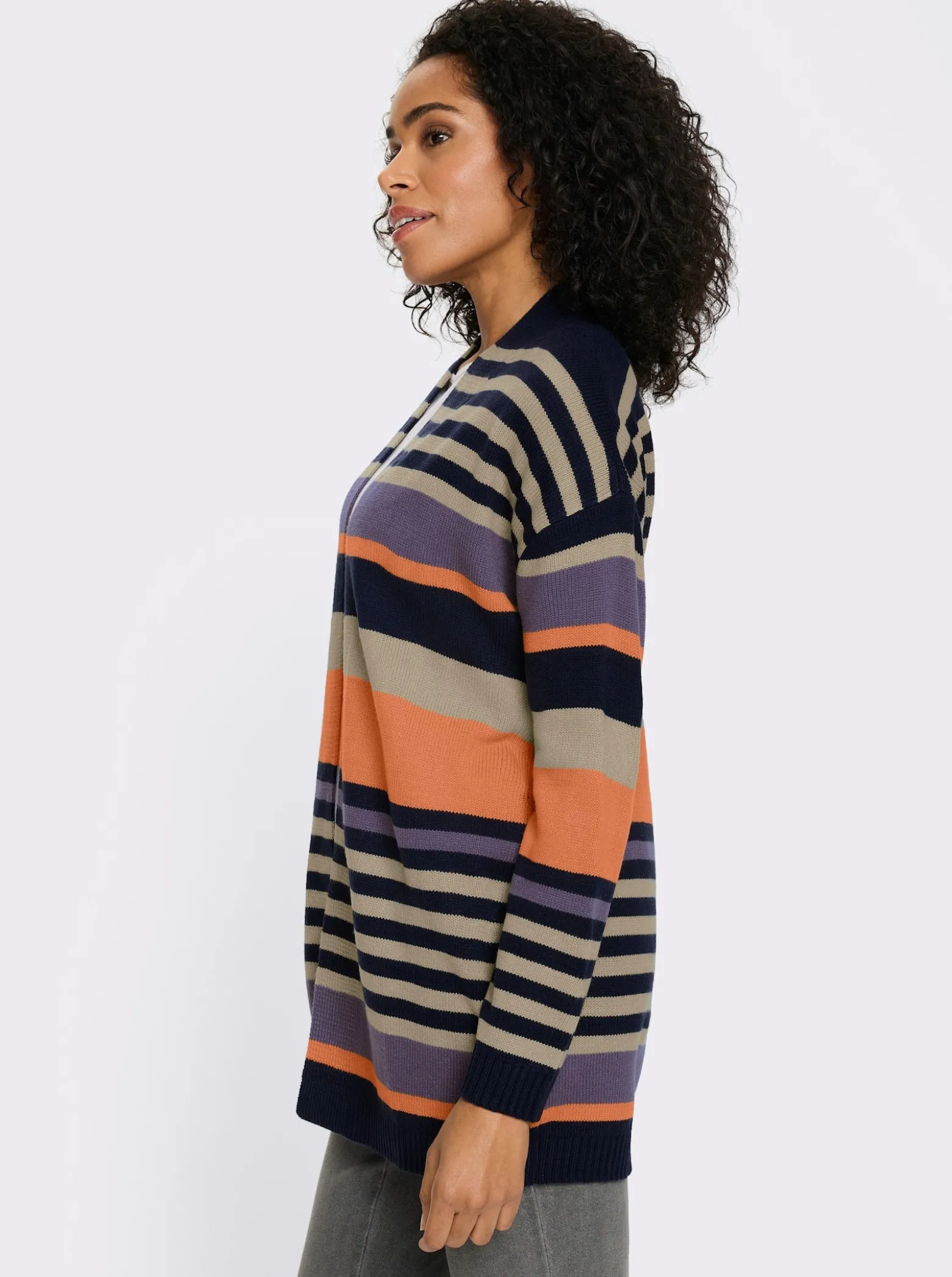 Longstrickjacke in offener Form