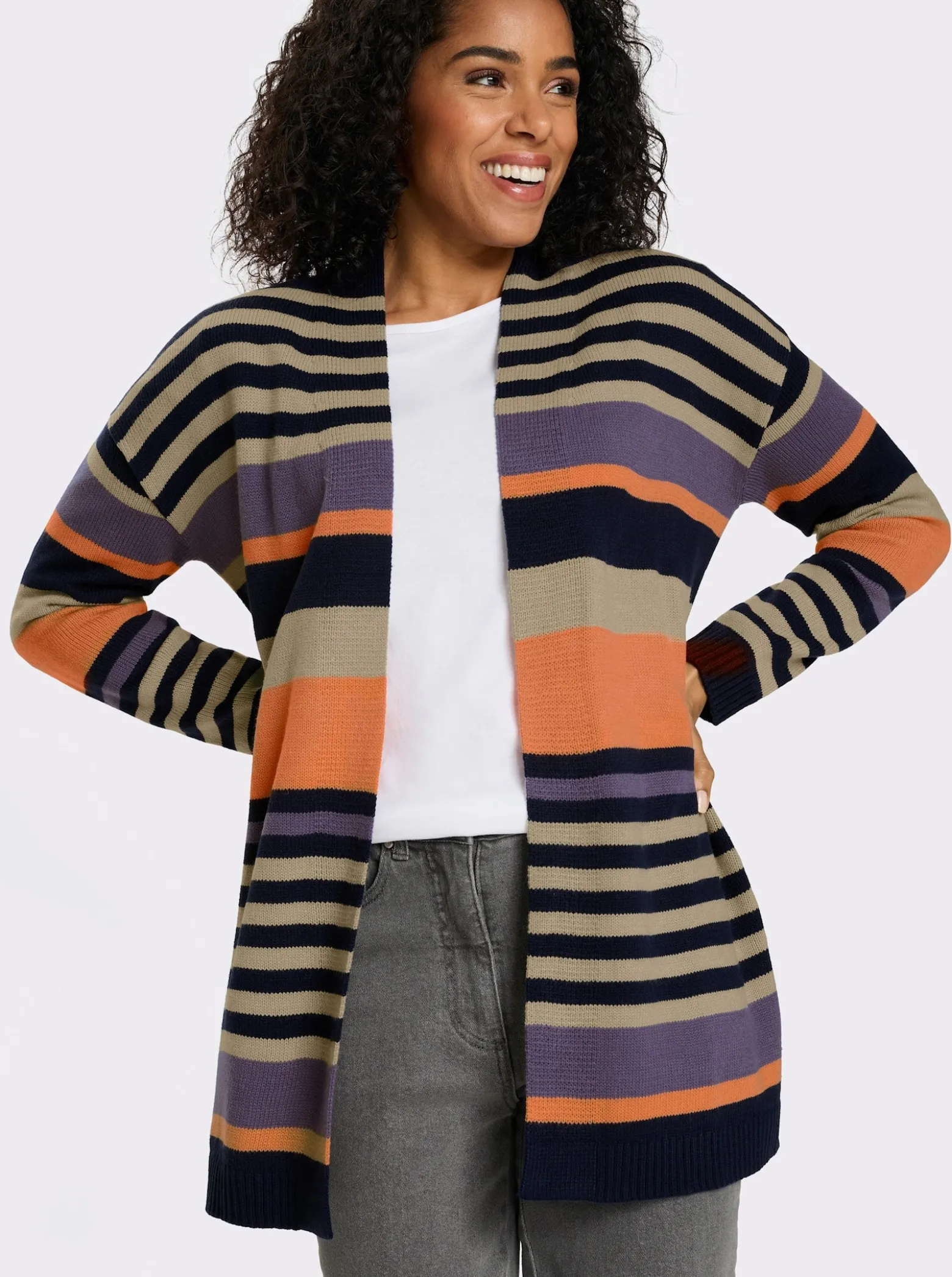 Longstrickjacke in offener Form