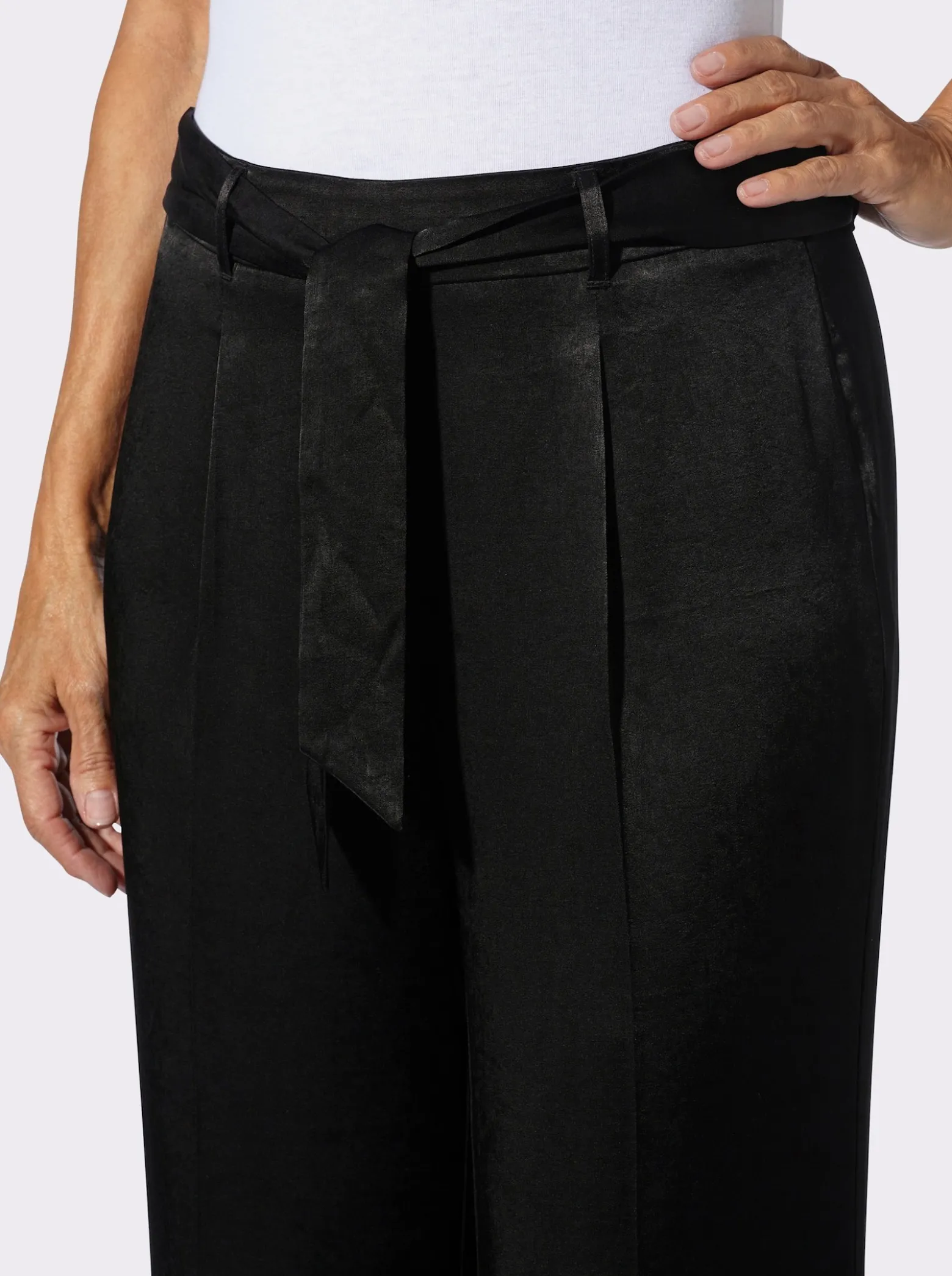 Marlene-Hose in Satin-Qualität