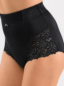 Miederhose in extra hohem Schnitt