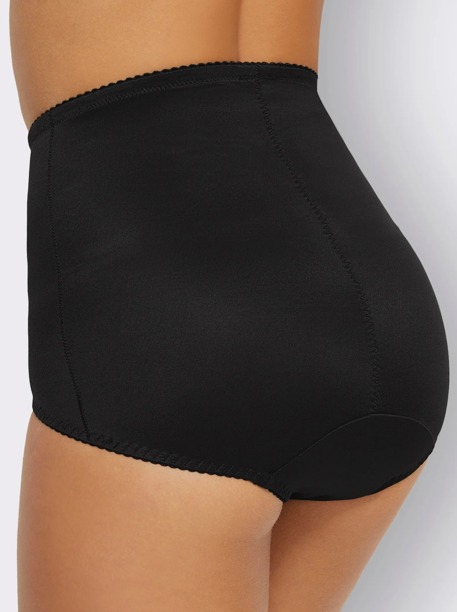 Miederhose mit verstärkter Vorderpatte
