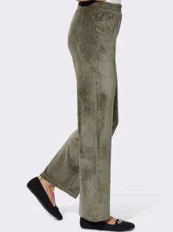 Nickihose in weiterer Form