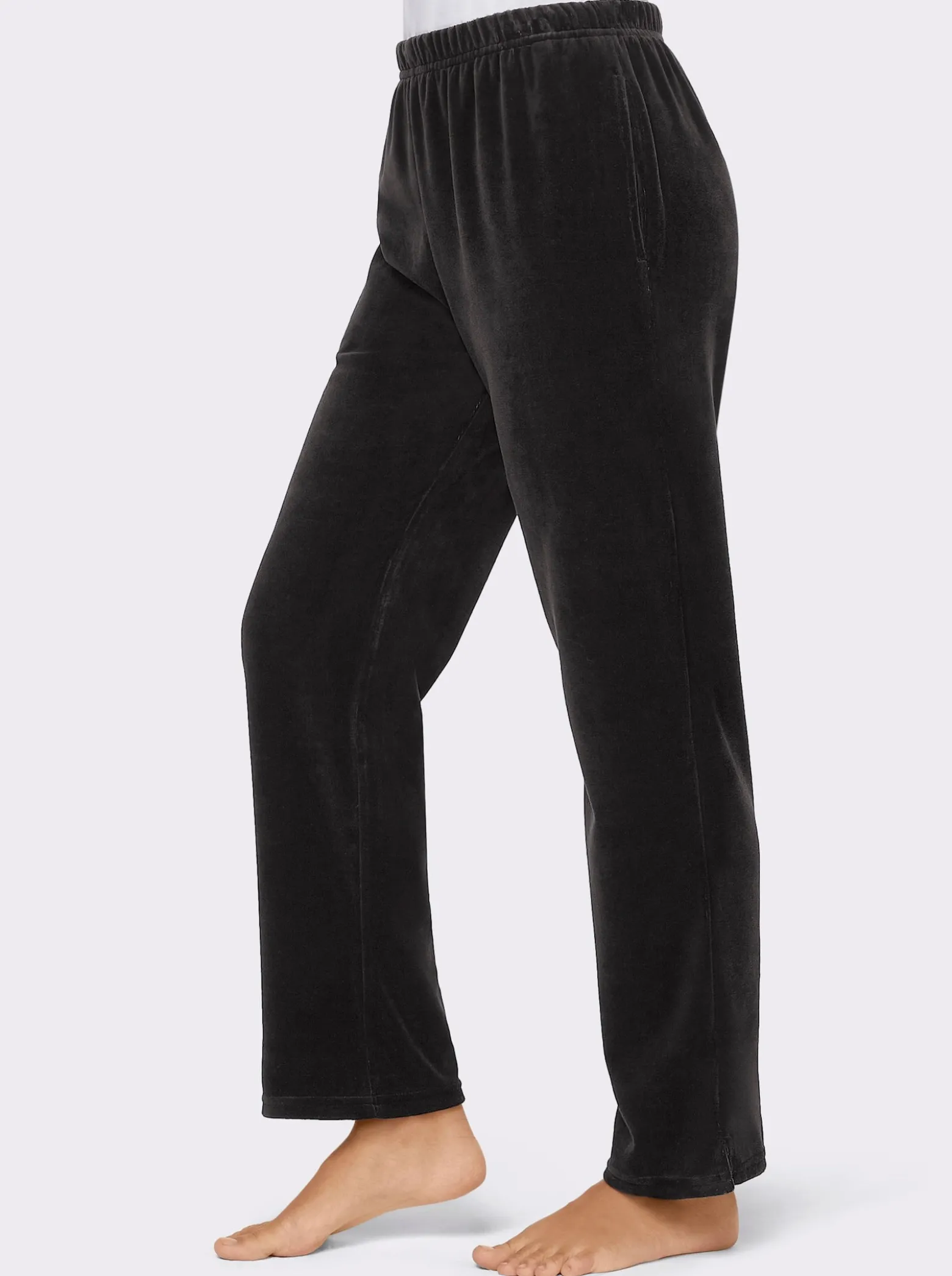 Nickihose mit Schlitz am Bein