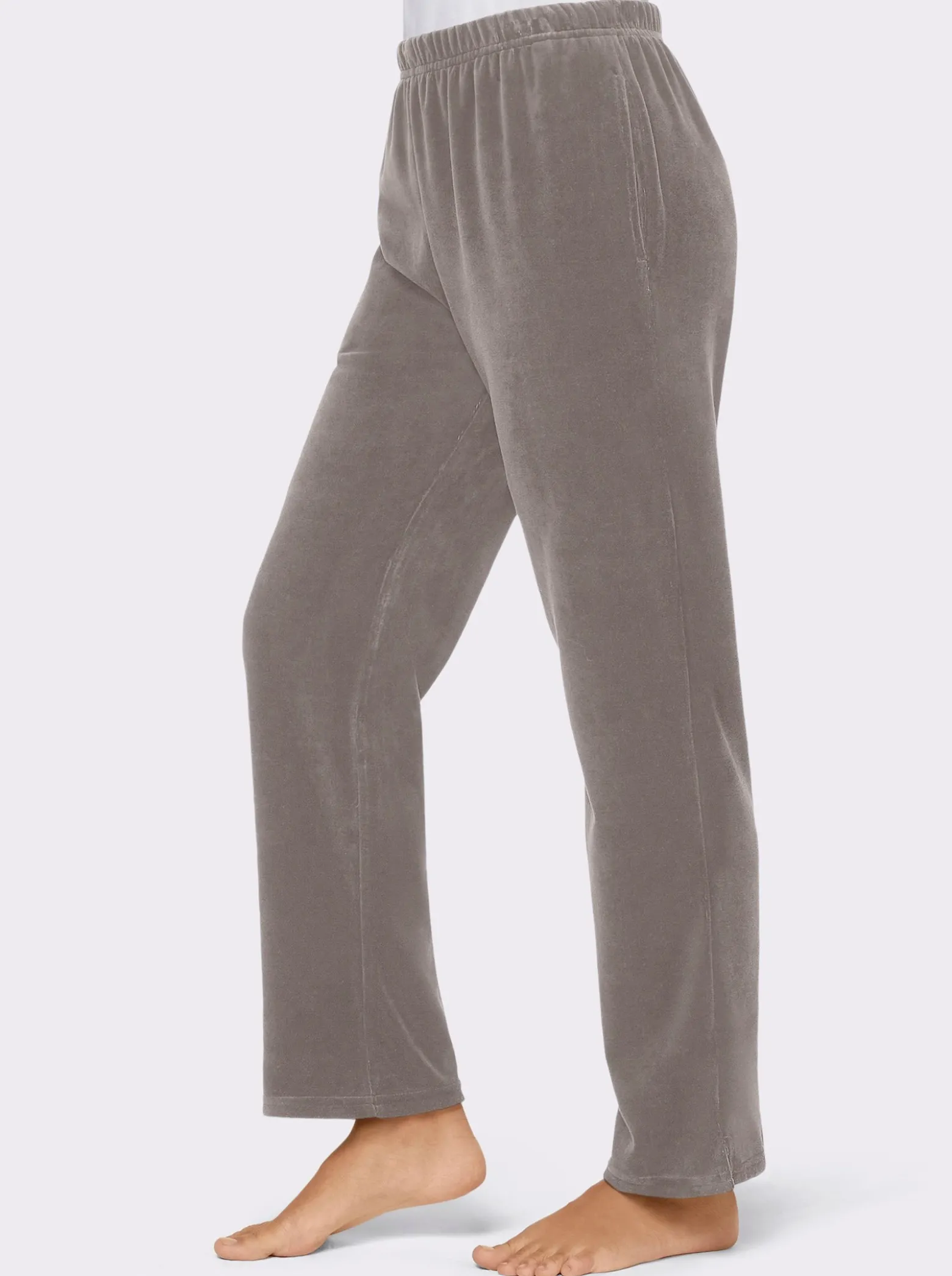 Nickihose mit Schlitz am Bein