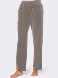 Nickihose mit Schlitz am Bein