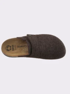 Pantoffel mit Memory-Fußbett