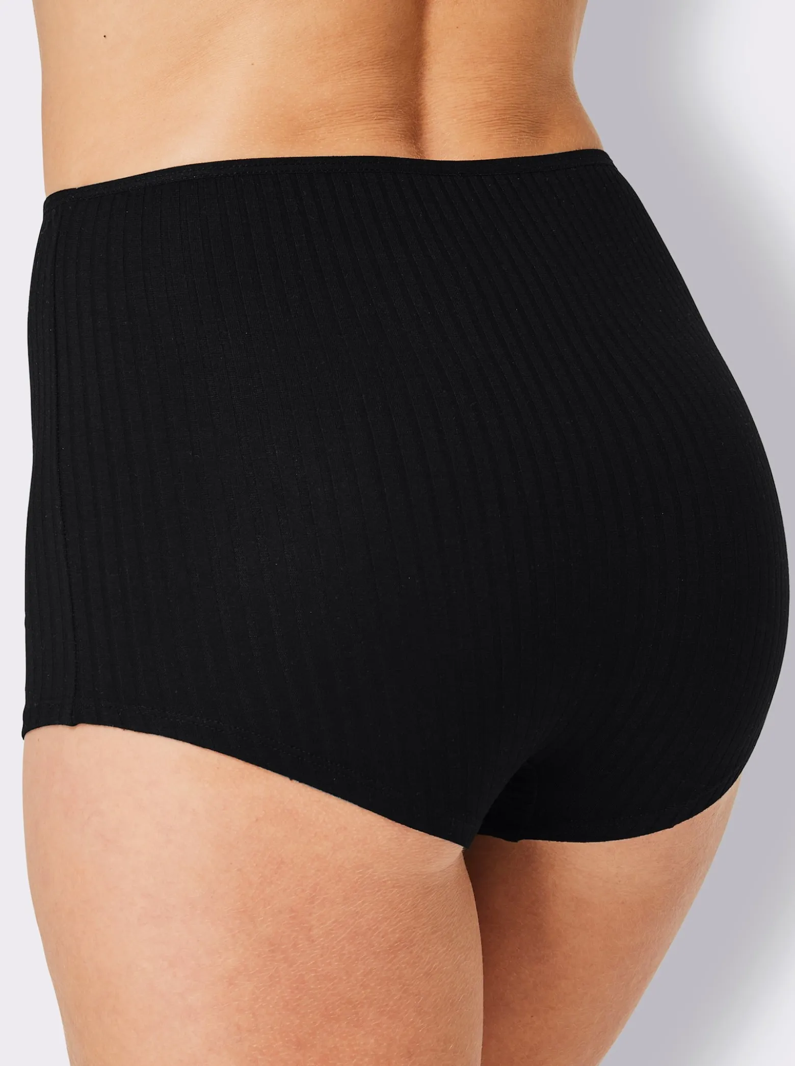 Panty in dezenter Ripp-Struktur