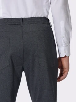 5-Pocket-Hose mit Rundum-Dehnbund