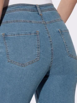 5-Pocket-Jeans in gerader Form