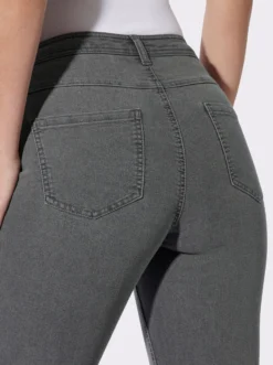 5-Pocket-Jeans in gerader Form