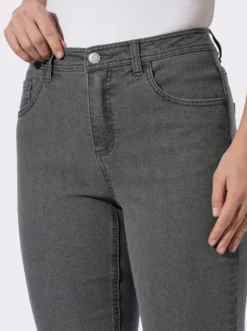 5-Pocket-Jeans in gerader Form