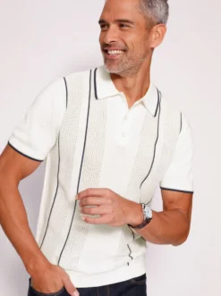 Polopullover mit Strickmuster im Vorderteil