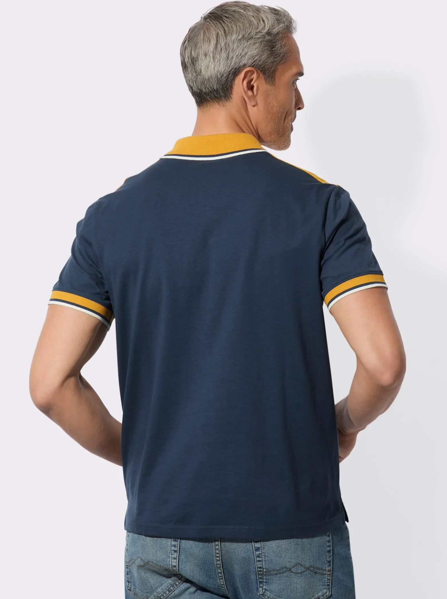 Poloshirt mit knöpfbarer Brusttasche