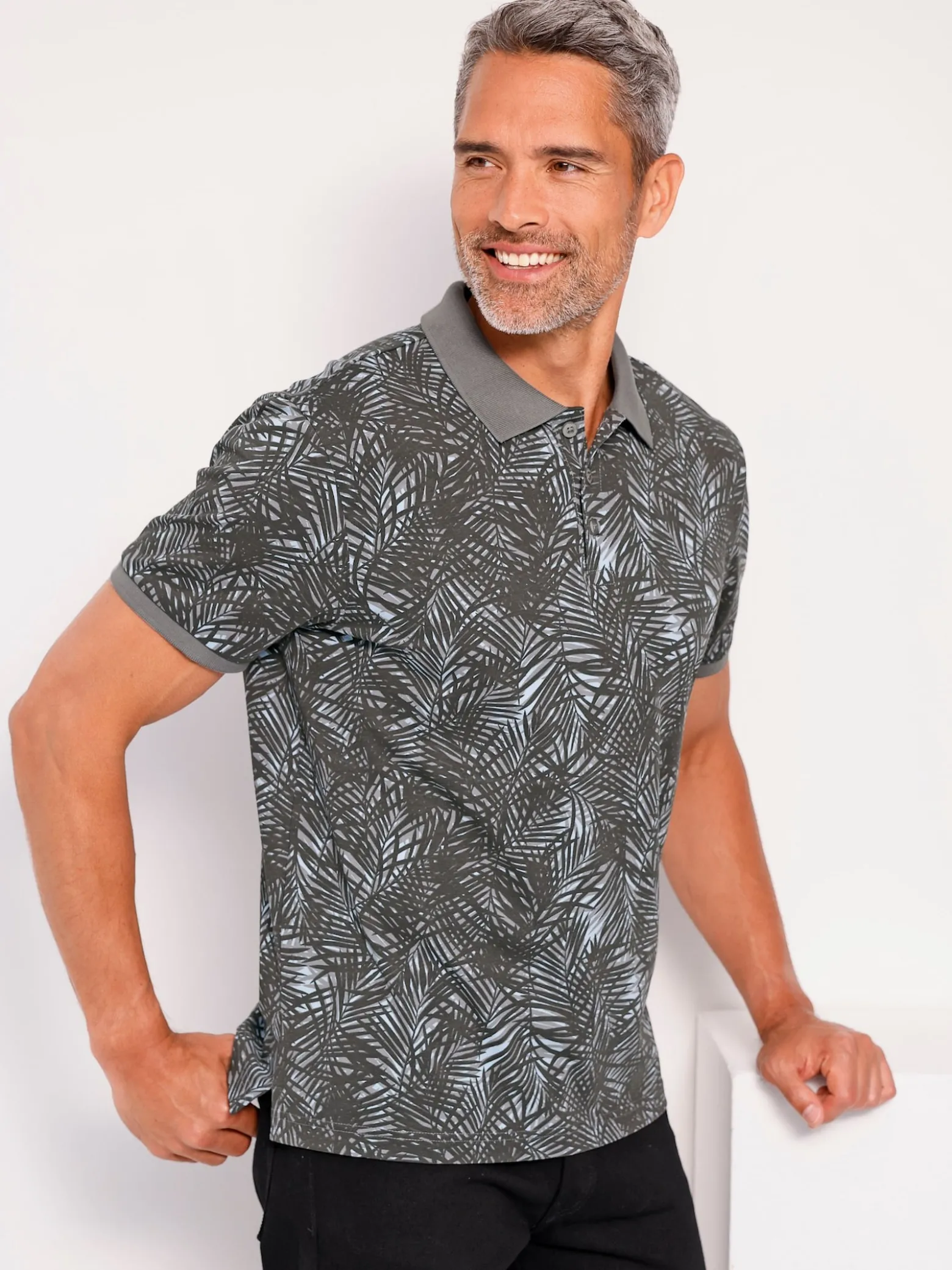 Poloshirt mit Palmen-Print