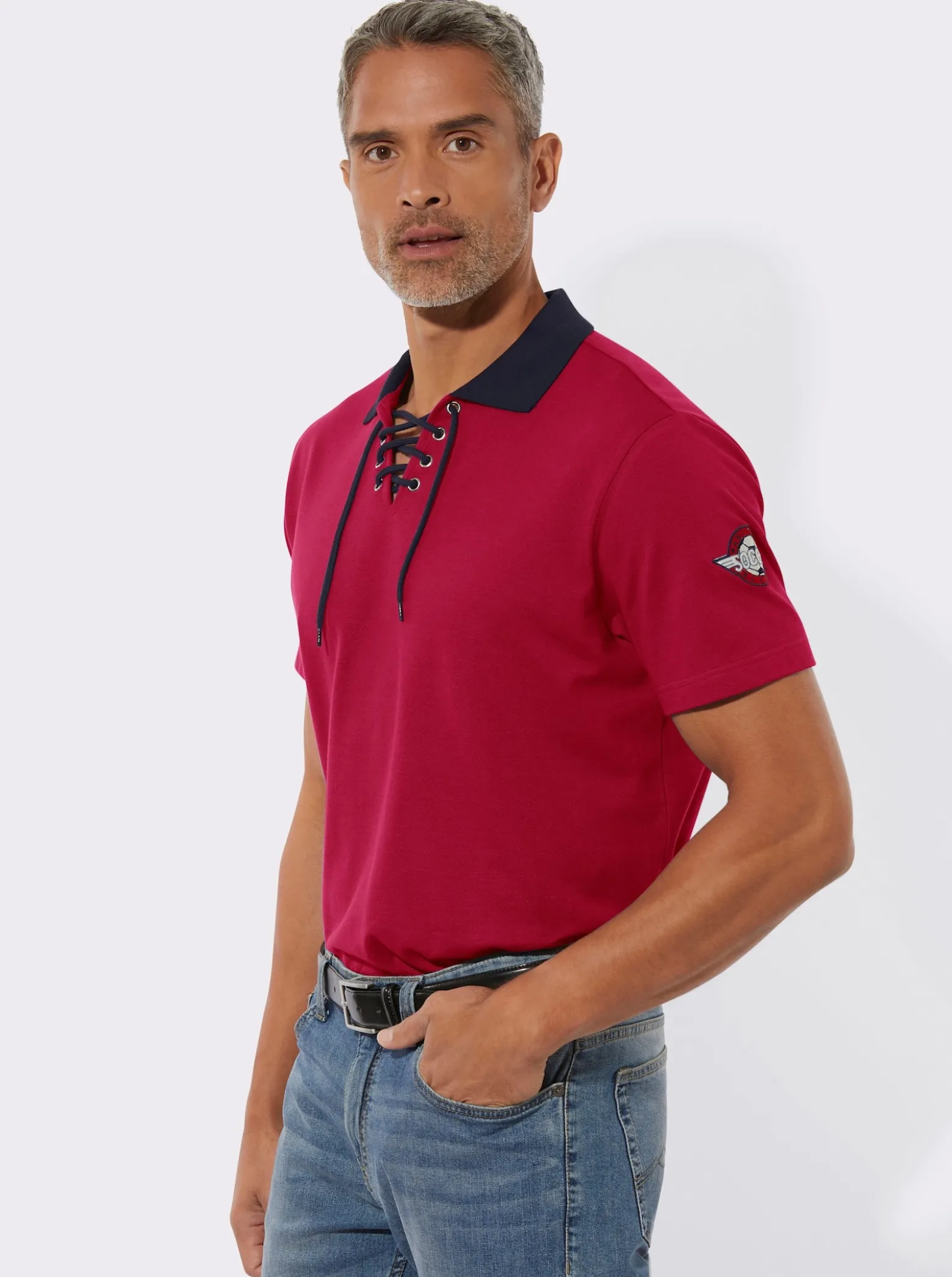Poloshirt mit Schnürung am Ausschnitt