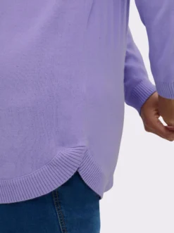 Pullover mit abgerundetem Saum