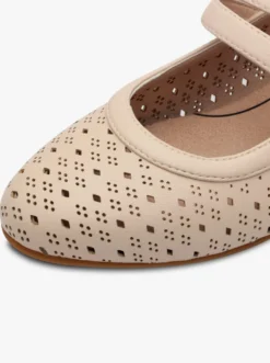 Pumps mit Ristriemen