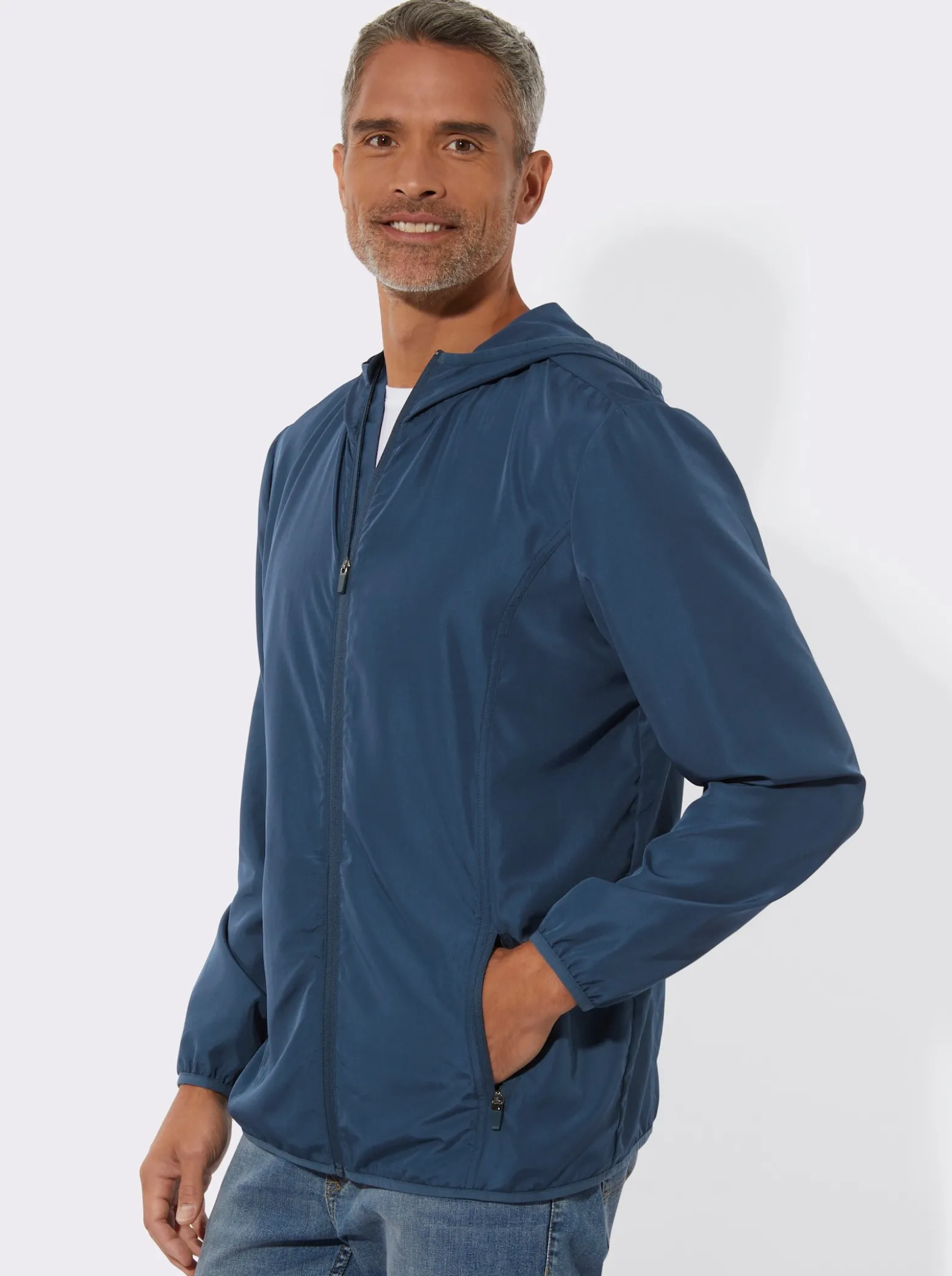 Regenjacke mit Kapuze