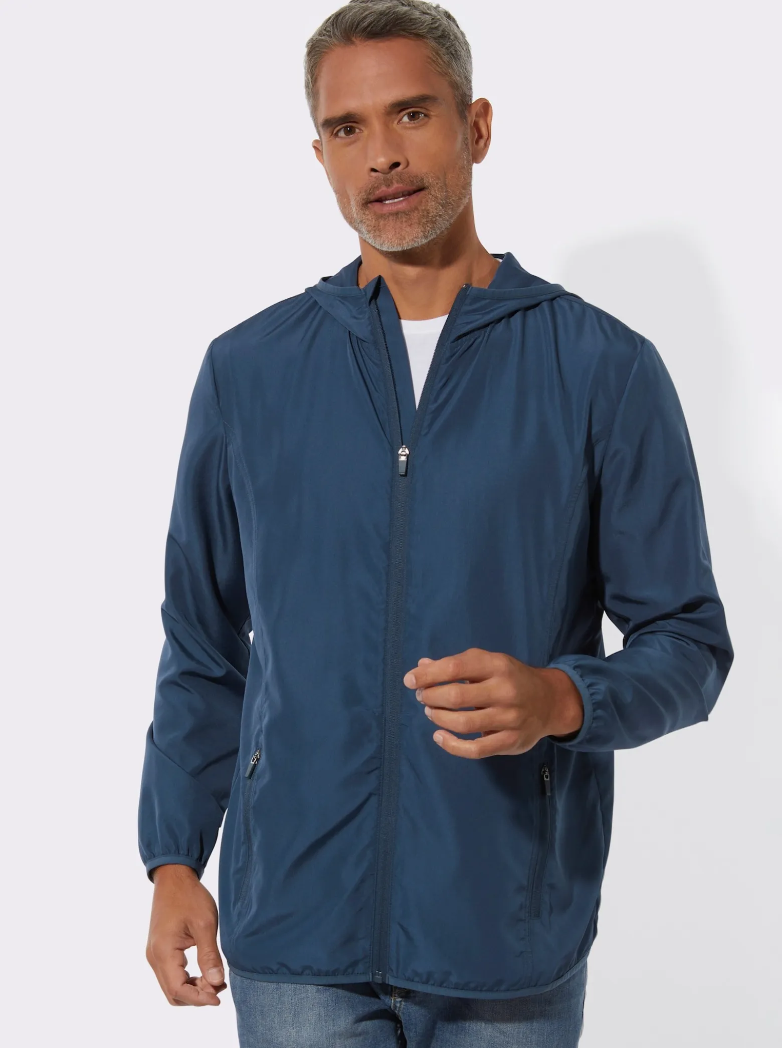 Regenjacke mit Kapuze