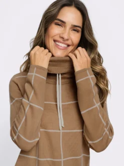 Rollkragenpullover mit Jacquard-Karo