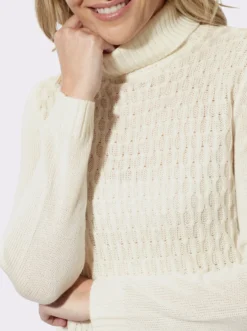 Rollkragenpullover mit Strickmuster