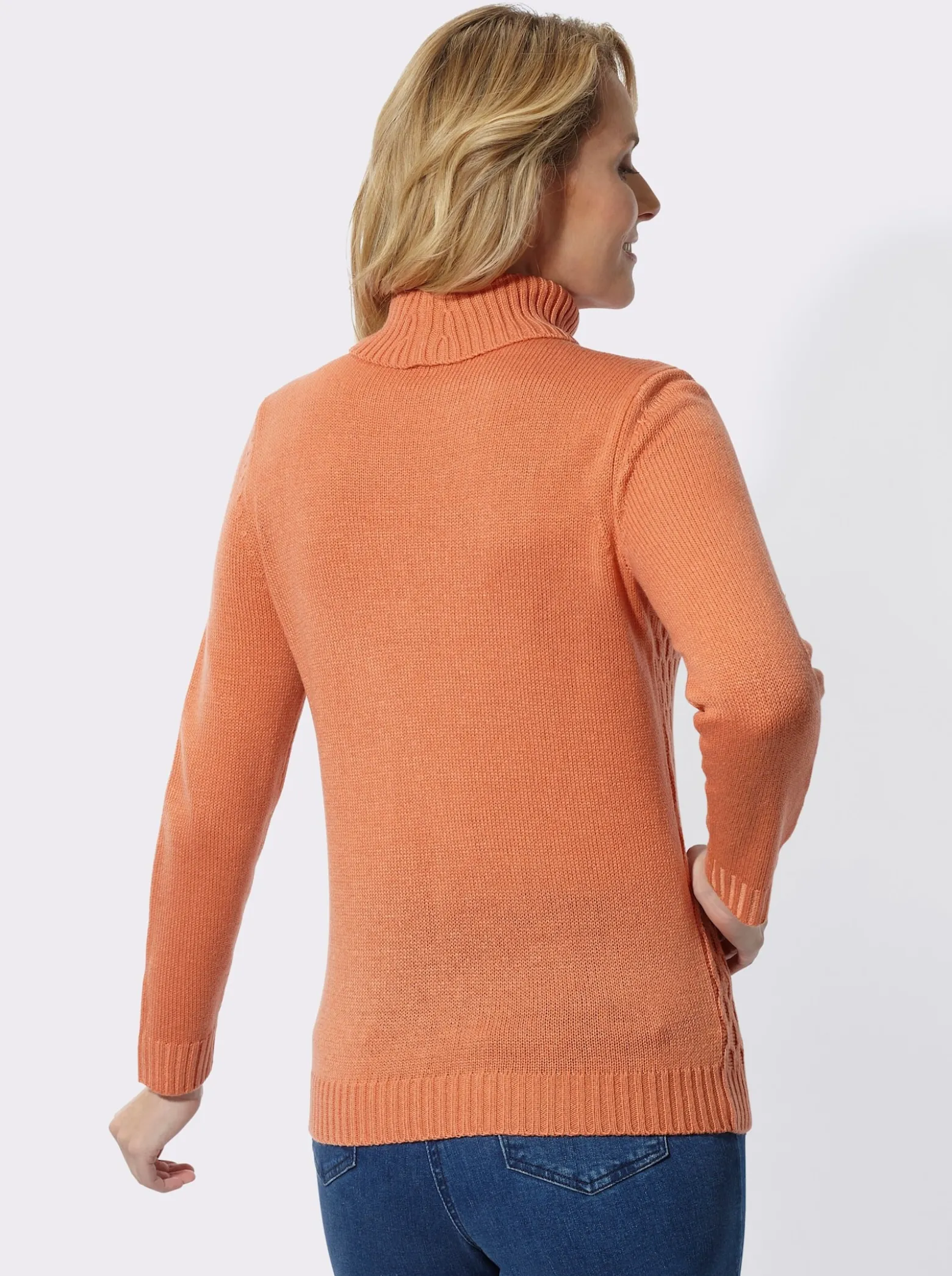 Rollkragenpullover mit Strickmuster