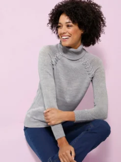 Rollkragenpullover mit Zierband-Detail