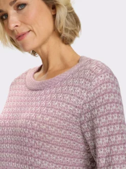 Rundhalspullover mit aufgesetzten Taschen