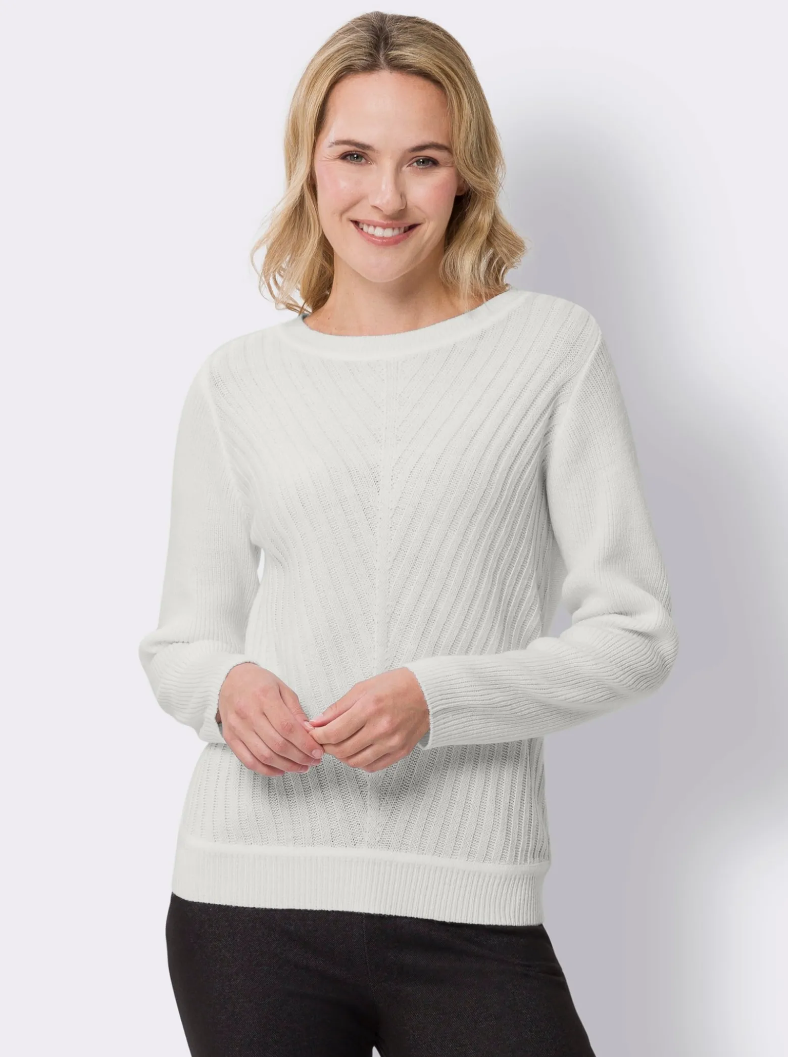 Rundhalspullover mit Rippen-Strickmuster